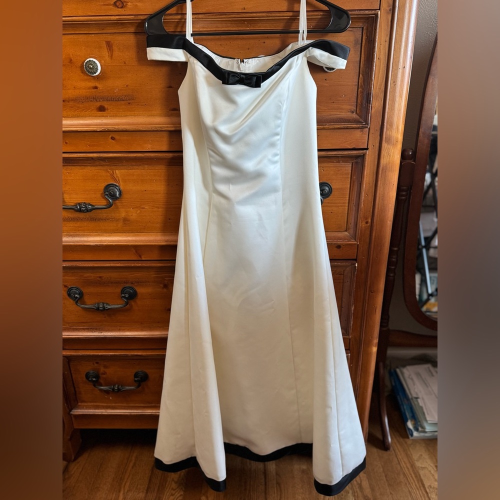 Gunne Sax by Jessica McClintock dress